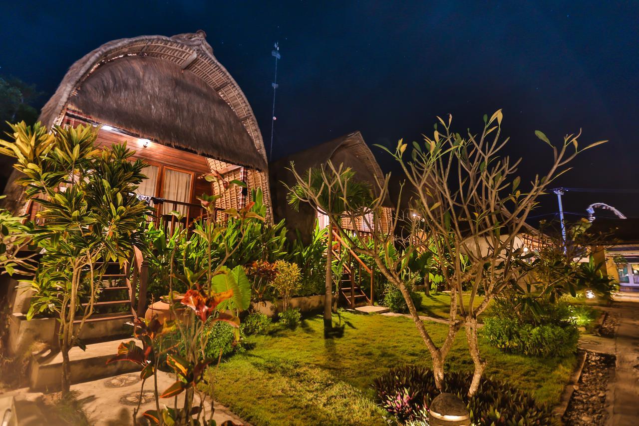 Sunset Coin Lembongan Hotel Exterior photo